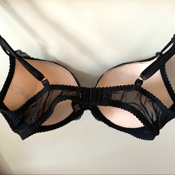 Victoria’s Secret - Push Up Bra - Picture 2 of 8